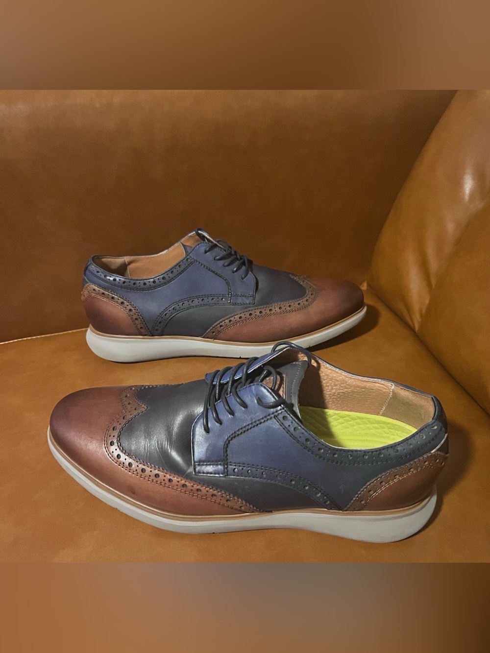 Florsheim Tan Brown & Navy Blue Colourblocked Leather Brogues men’s size 10.5W